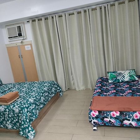 Condotel Near Airport Pasay Kültér fotó